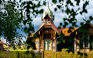 Dworzec Cesarza Wilhelma koło Ostródy wyróżniony w konkursie „Zabytek Zadbany”. Drewniany budynek pochodzi z XIX wieku